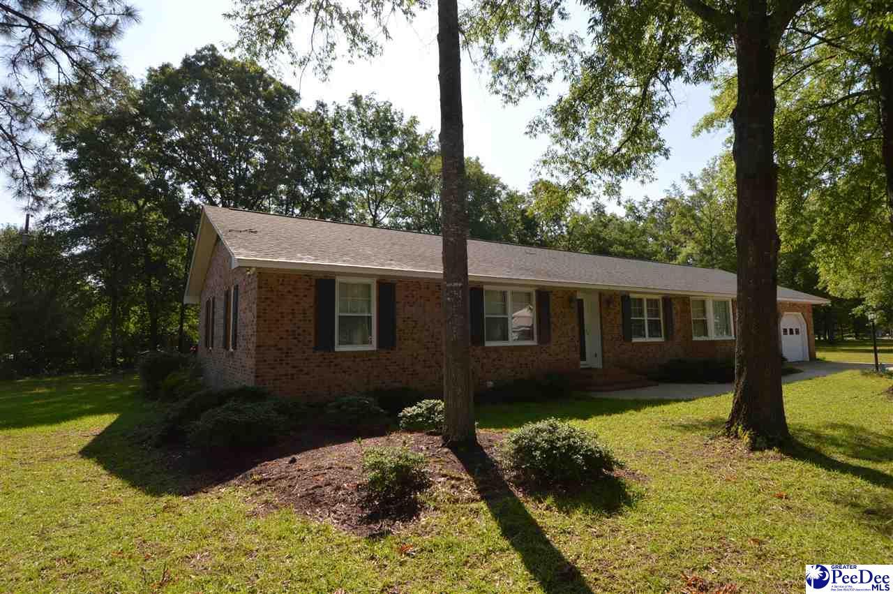 Deborah Griggs of Better Homes and Gardens Real Estate Segars Realty in