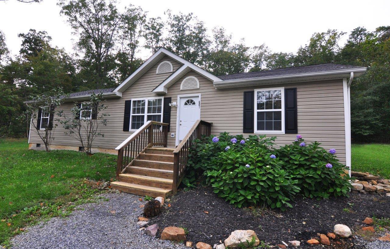 Real Estate Services from ERA OakCrest Realty, Inc.