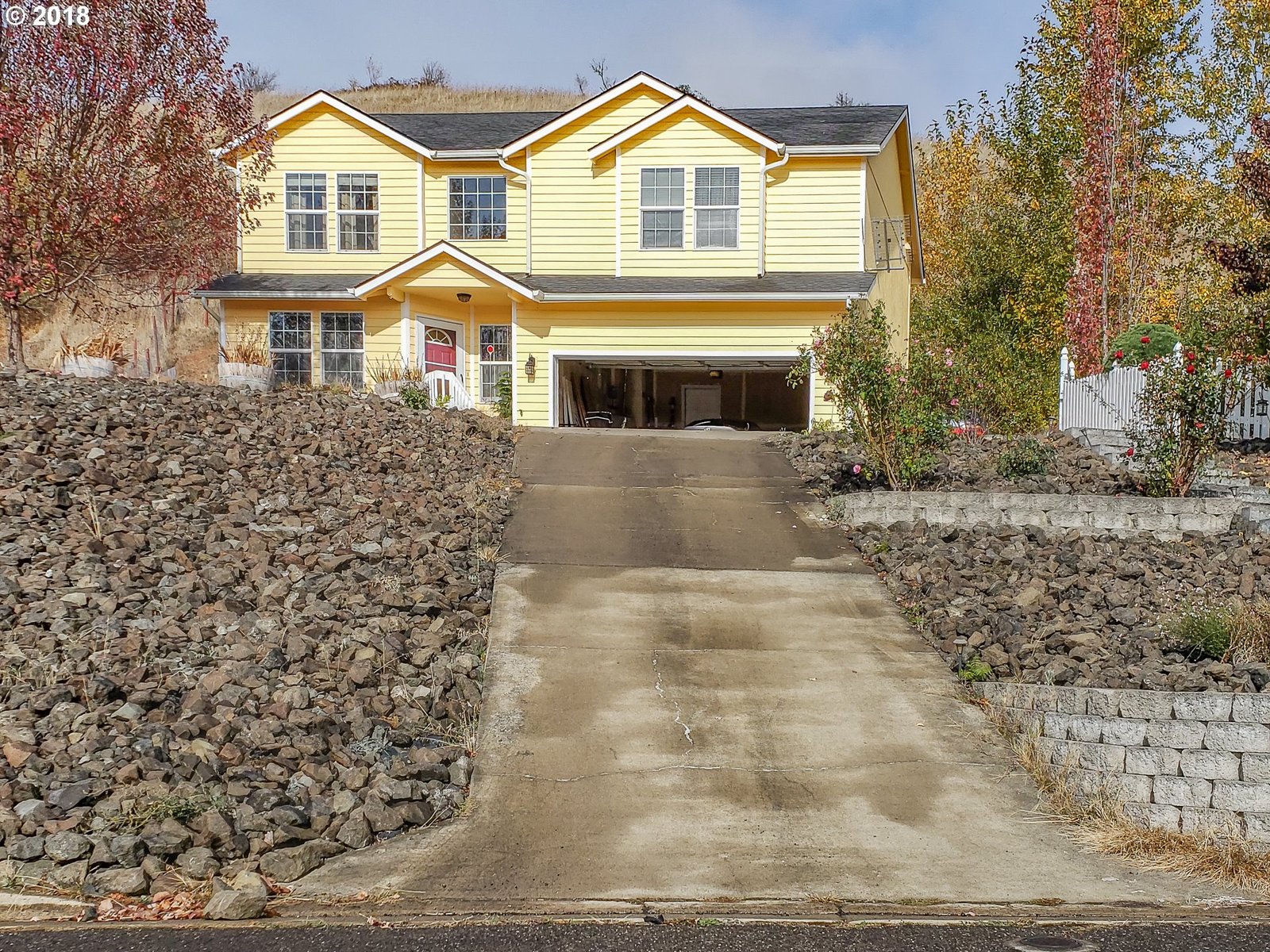 173 Armande Loop Roseburg Or Mls 18506511 Century 21 Real Estate