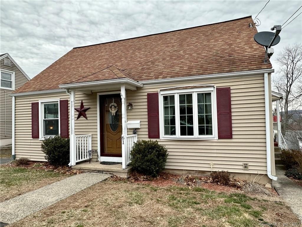 SFR located at 61 Manners Avenue