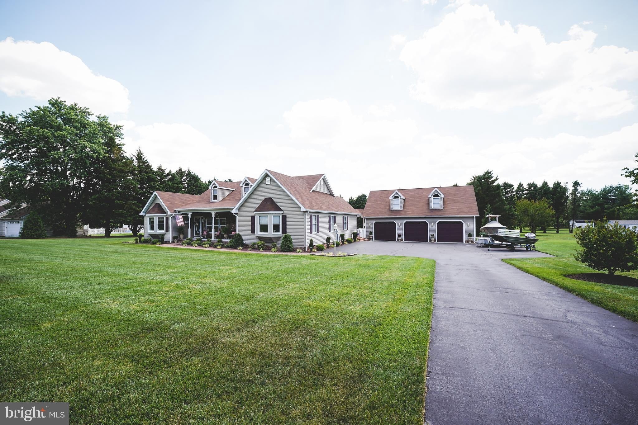 SFR located at 26383 Quantico Creek Rd