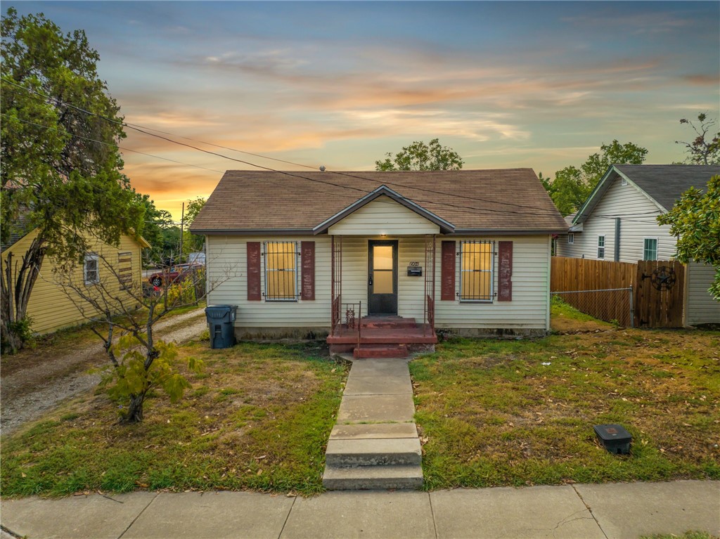 1904 Dutton Avenue, Waco, TX — Coldwell Banker