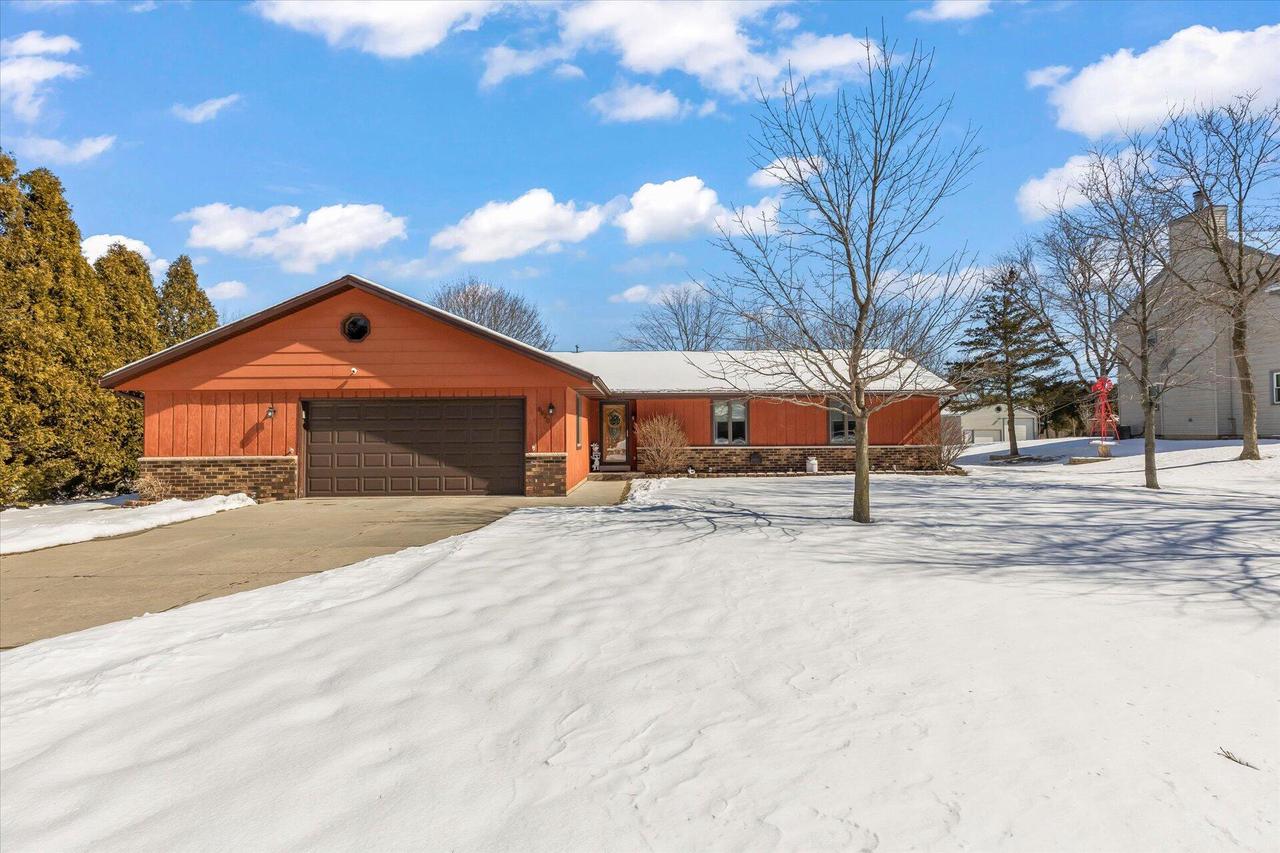 SFR located at 9920 S Nicholson RD