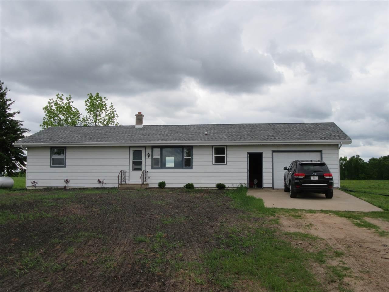 W2821 STATE ROAD 21, BERLIN, WI — MLS# 50164946 — Coldwell 