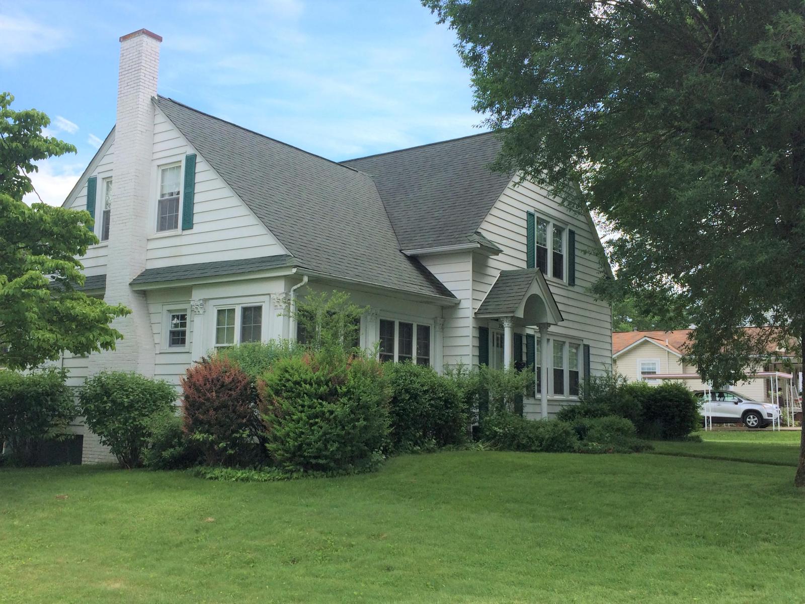 Tracie Dove Century 21 Jim Lively Realty Oak Hill Wv 330 Summerlee Avenue