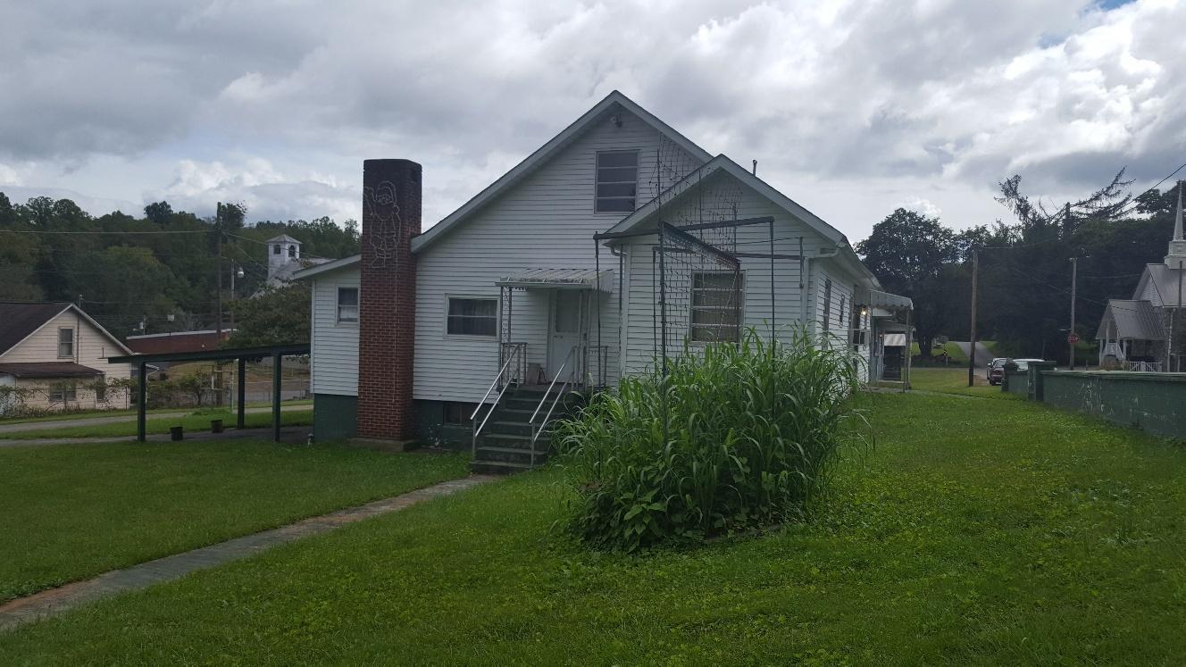 Century 21 Real Estate Jim Lively Realty 205 Circleview Drive
