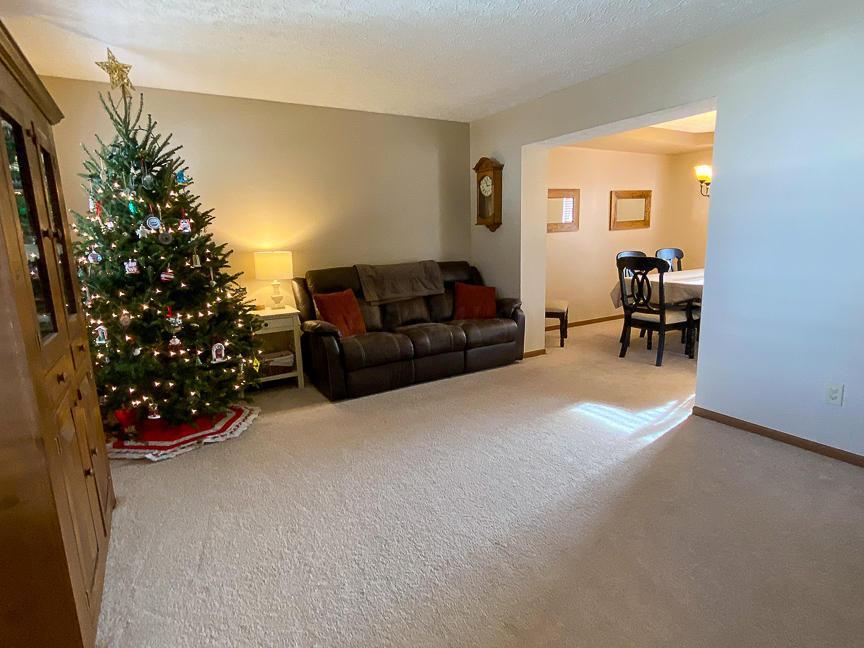 6211 Freewood Dr Hilliard Oh Coldwell Banker